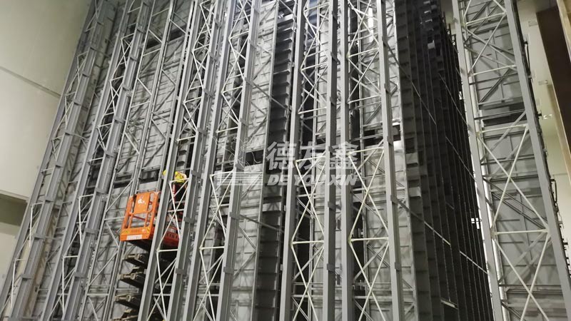 最新项目双立柱堆垛机立体仓库新能源锂电立体仓库投入使用