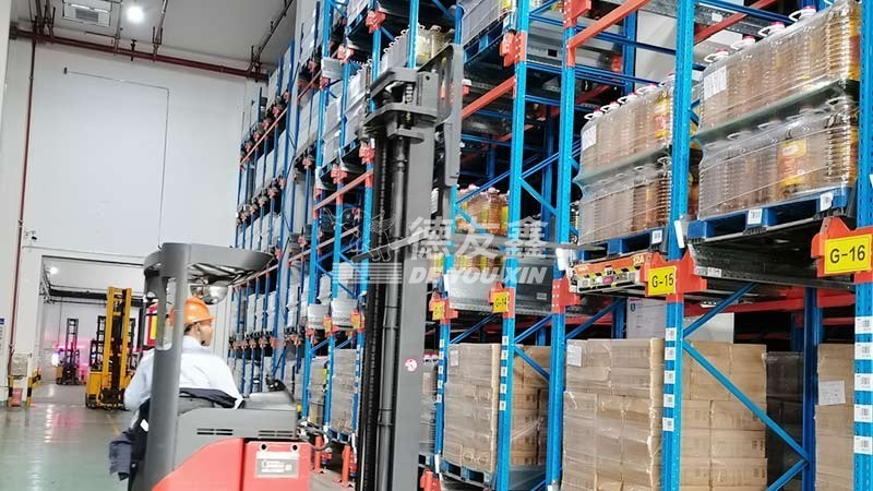 冷冻食品粮油行业半自动两向穿梭车立体仓库4