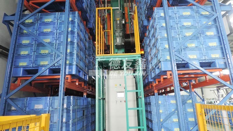 汽车零部件行业使用超10年的堆垛机立体仓库入出库展示3